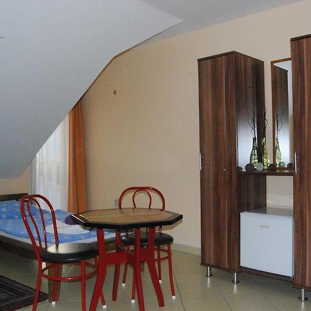 Hotel Karavan Panzio Kecskemét Exteriér fotografie
