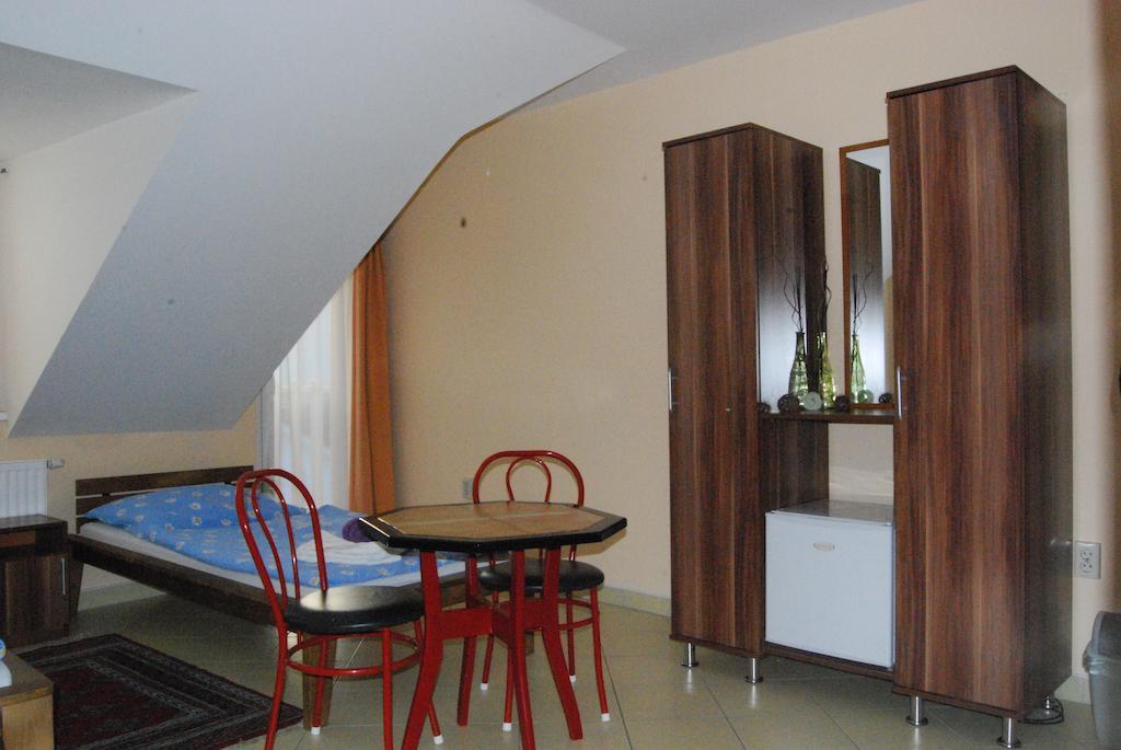 Hotel Karavan Panzio Kecskemét Exteriér fotografie