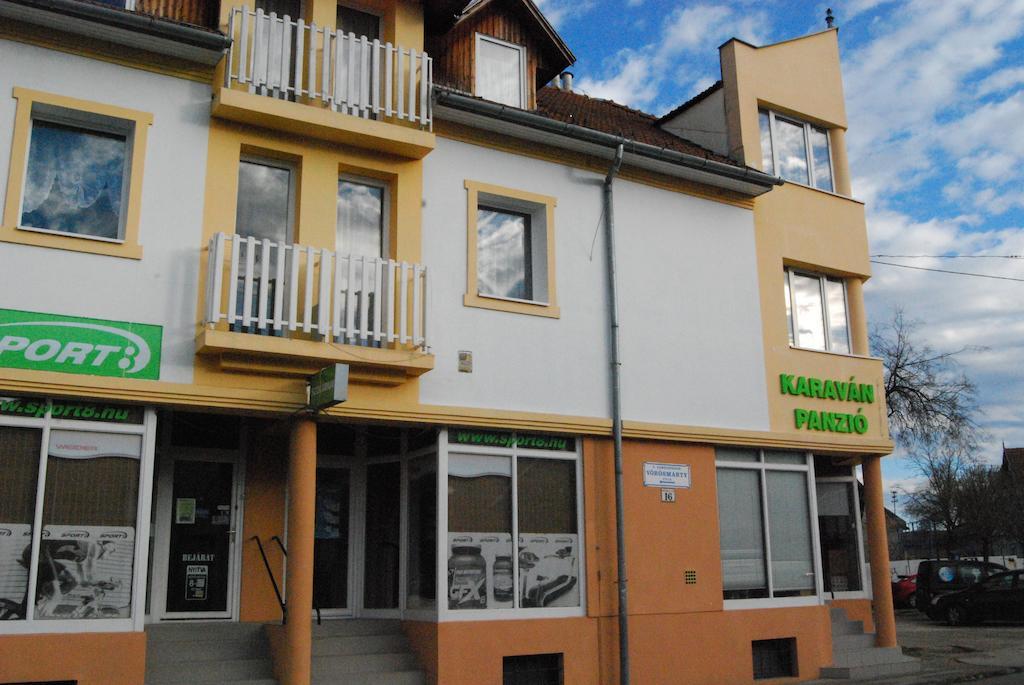 Hotel Karavan Panzio Kecskemét Exteriér fotografie